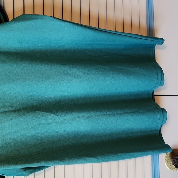 Daisy Fuentes Teal Top - Picture 9 of 11